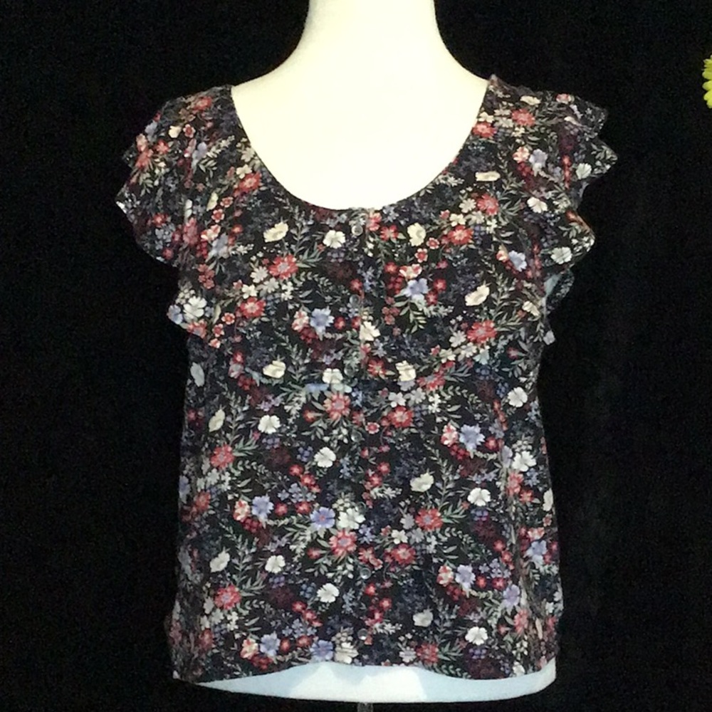 NWOT American Eagle Outfitters Navy Floral Top